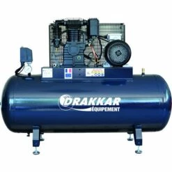 DRAKKAR EQUIPEMENT COMPRESSEUR A PISTONS ENTRAINÉ PAR COURROIES 270 Litres A PISTON 5.5CV - 400 VoltsTRI