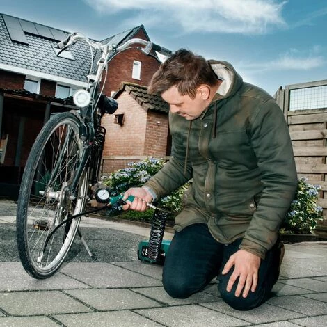 VONROC Compresseur Portable 1100W - 8 Bar - Sans Huile – 180L/m - 11 Accessoires Inclus – Image 5