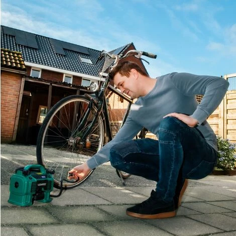 VONROC Compresseur à Batterie 20V Et Prise Allume-cigare 12V VPower – 11 Bar - 8 Accessoires Inclus (sans Batterie, Ni Chargeur) – Image 2